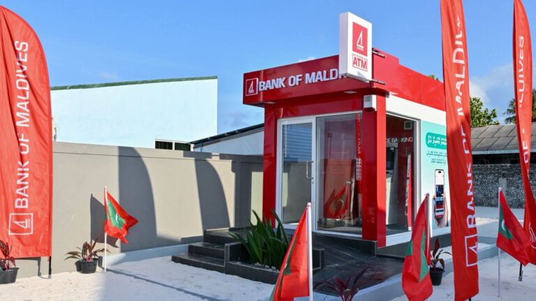 ކޮންމެ ރަށެއްގައިހެން ޑޮލަރު އޭޓީއެމް ހުންނައިރު ޑޮަލަރު ތާށިވާނެތޯ!