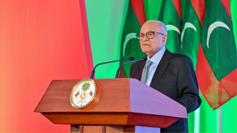 ރައީސުލްޖުމްހޫރިއްޔާގެ އޮފީހުން ހުރިހާ ވަޒީފާއެއް ހަމަޖައްސެވި ޒަމާނުގައިއޮތް އިތުބާރު ވެސް މިހާރަކު ނެތް