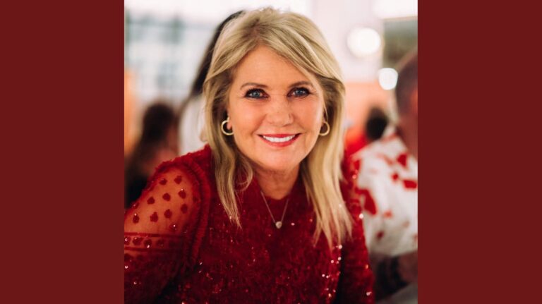 އިނގިރޭސި ބިލިޔަނަރު ރިޗާޑް ބްރޭންސަންގެ އަނބިކަނބަލުން އަވަހާރަވެއްޖެ.