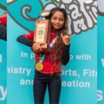 އުމުރުން އެންމެ 8 އަހަރުގައި އާލިޔާ ސާރފިންގ...