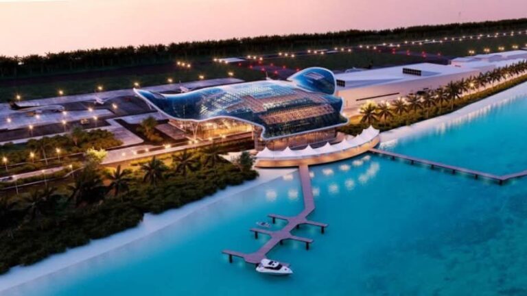 އިންޑިއާ އައުޓެއް ނޫން އިން: ސަރުކާރުން ހަނިމާދޫ އެއާޕޯޓް އިންޑިއާއަށް ދެނީ.