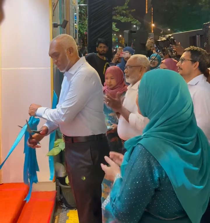 އަތޮޅު ކައުންސިލްތަކާ ޑަބުލިޔޫޑީސީތައް ތަރައްޤީކުރީ މިސަރުކާރުން – ރައީސް
