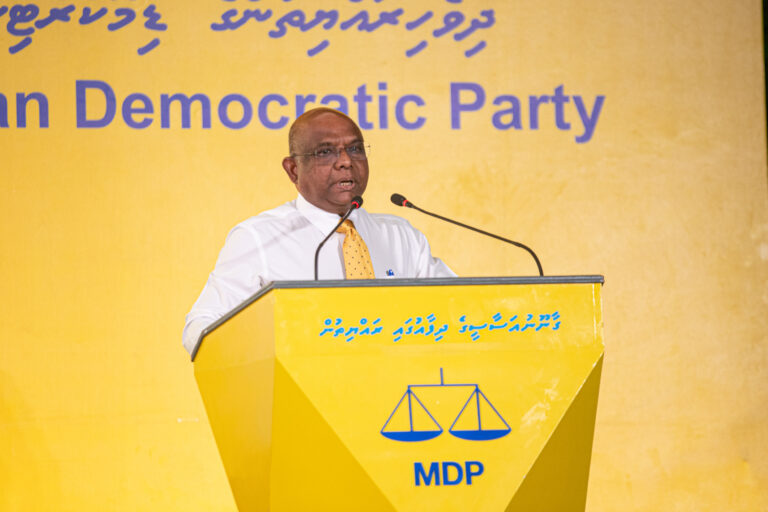 ރައީސް މުއިއްޒު އިއްވެވީ ނަނާ ހުވަފެނެއް ފަދަ ބަޔާނެއް: އެމްޑީޕީގެ ރައީސް