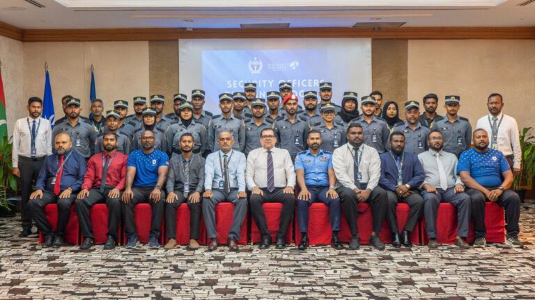 މައި އެއާޕޯޓުގެ ފާރަވެރިން ތަމްރީނުކުރުމުގެ ޕްރޮގްރާމްގެ ފުރަތަމަ ބެޗް އިފްތިތާހުކޮށްފި