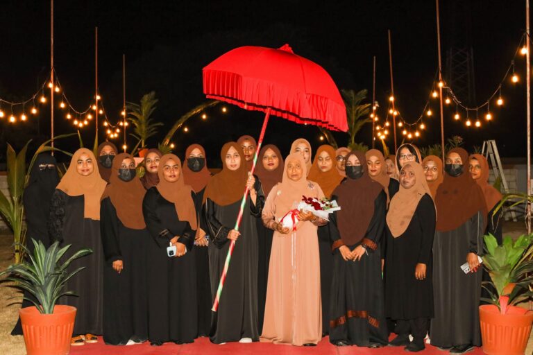 ސީރީނާ ޙަސަން: ޚިދުމަތުގައި ނަމޫނާއެއް، މުވައްޒަފުންގެ އިންތިހާ ލޯތްބާއި އިޙްތިރާމް.